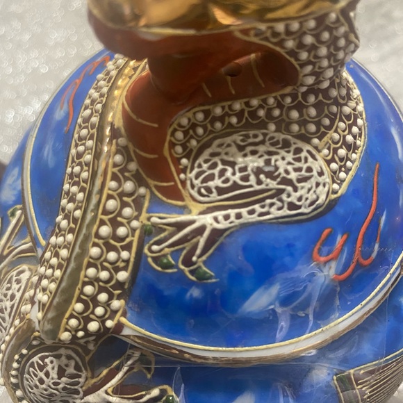 MORIAGE PORCELAIN DRAGON TEA POT - Picture 6 of 7